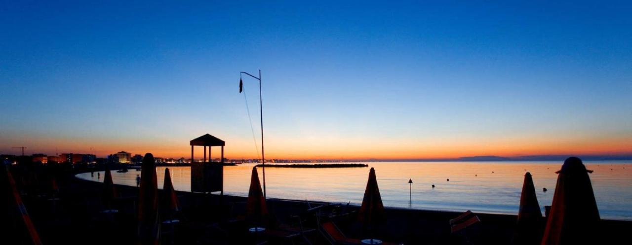 Appartamento Fabbri A Rivabella Di Rimini Bagian luar foto